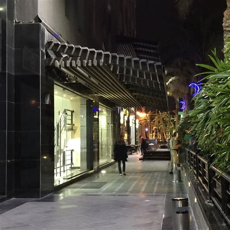 Burberry, Katameya Downtown Mall Cairo, Cairo Governorate